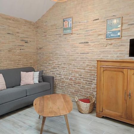 Studio De Charme Independant Belin-Beliet Bagian luar foto